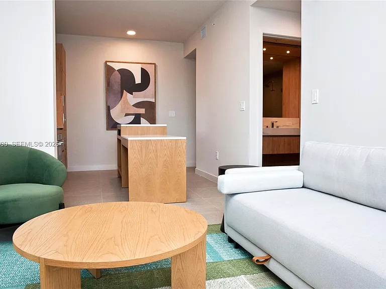 11 NE 6th St #1109 — Photo 15