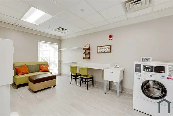 200 Skidmore Blvd #1 — Photo 22
