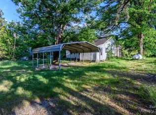 186 E Duncan Hill Ln, Taylorsville, NC 28681