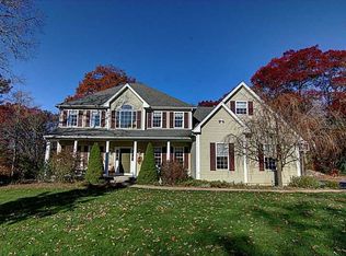 21 Caitlin Ct, Kingston, RI 02881