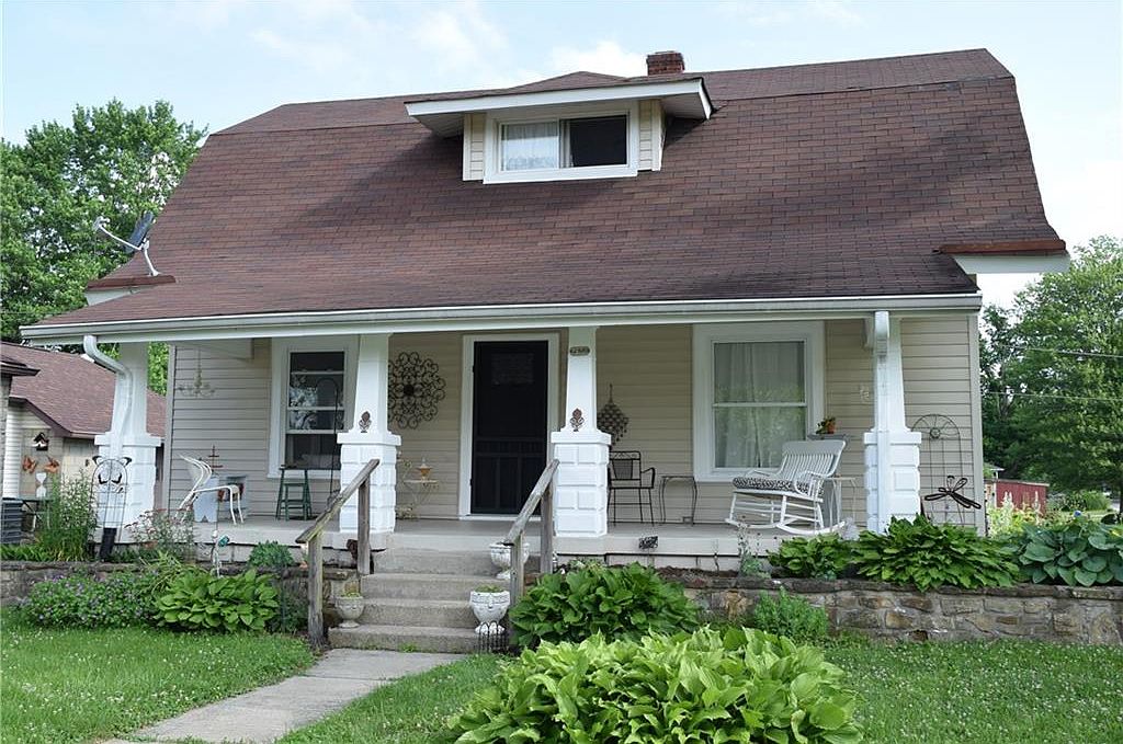 170 E Sycamore St, IN 46160 Zillow