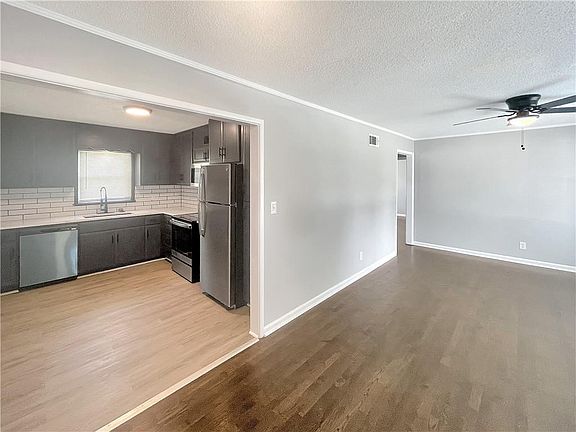 3rd image of 3141 S 47th St