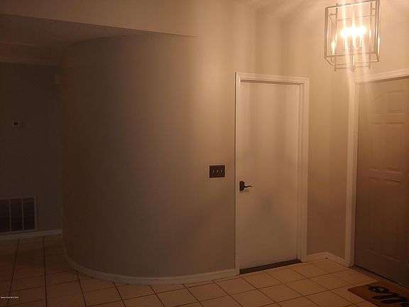 4th image of 846 Croton Rd