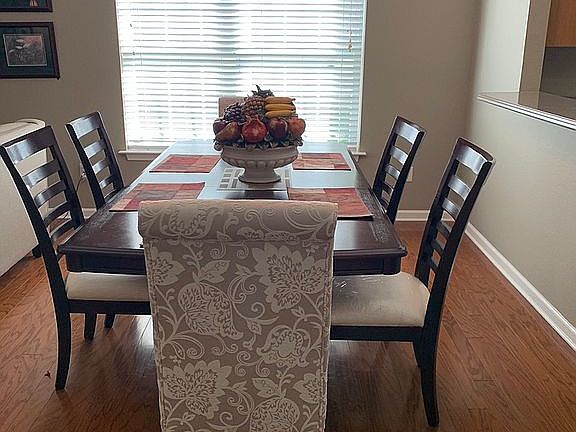 Open Concept - Dining Area