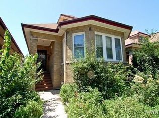 6128 N Artesian Ave, Chicago, IL 60659
