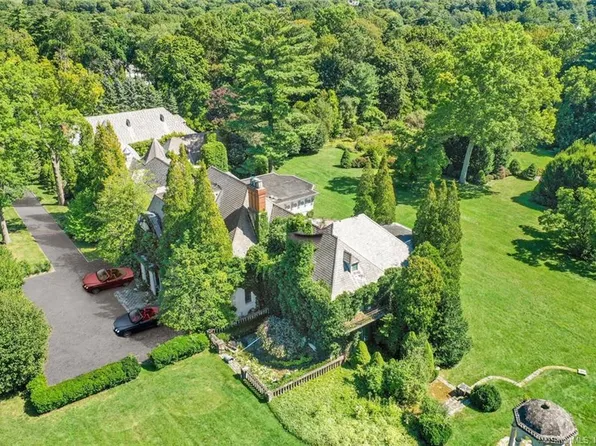 18 Simmons Lane, Greenwich, CT 06830