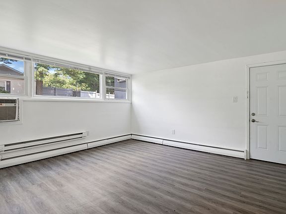 5th image of 51 Oakland Ave #4