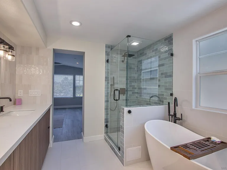 Primary Bath/Spa