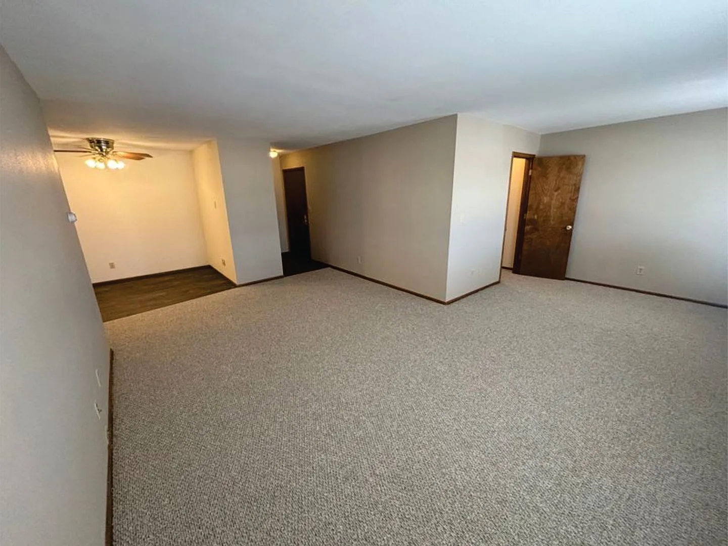 Whitman Park Apartments — Photo 3