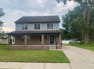 6754 McGuire St, Taylor, MI 48180