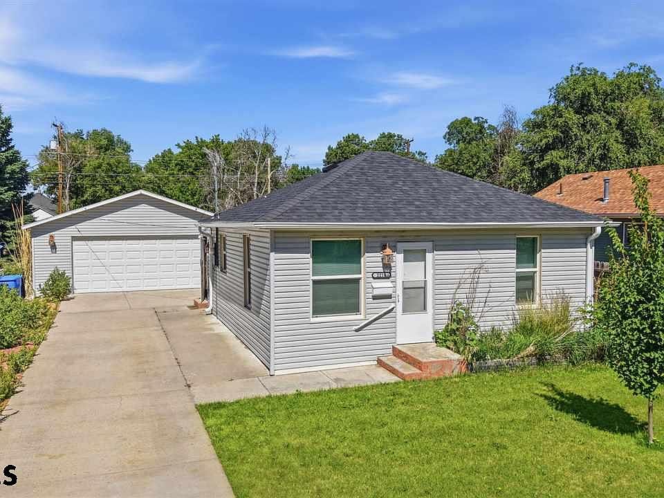 1st image of 2214 Avenue F
