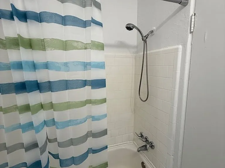 7235 N 55th Ave — Photo 21