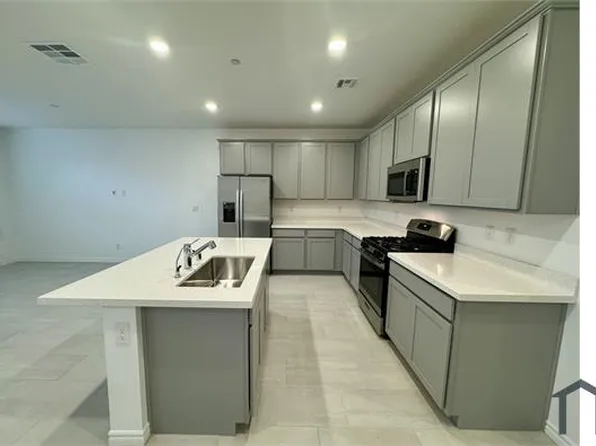 337 Laurel Peak Dr, Henderson, NV 89015