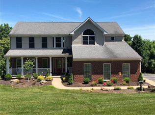 250 McKim Dr, Pittsburgh, PA 15239