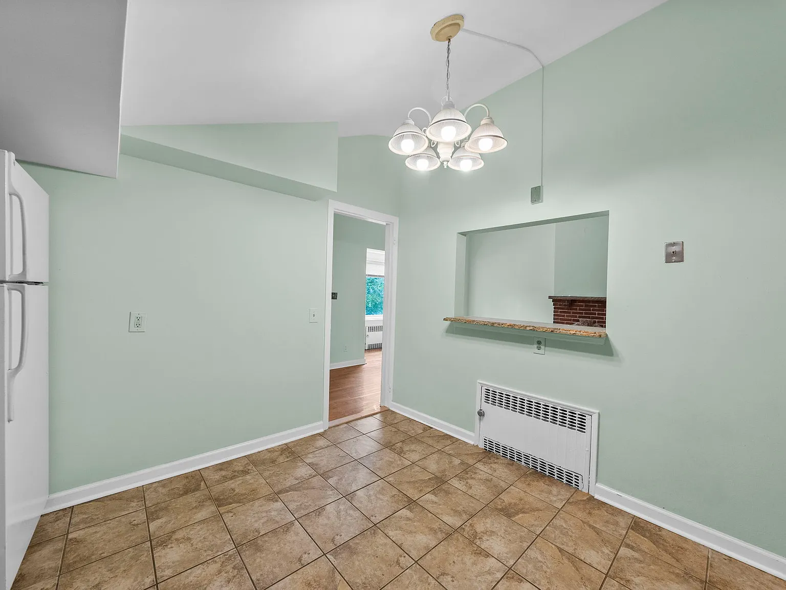 2 bed, $2,350 — Photo 2