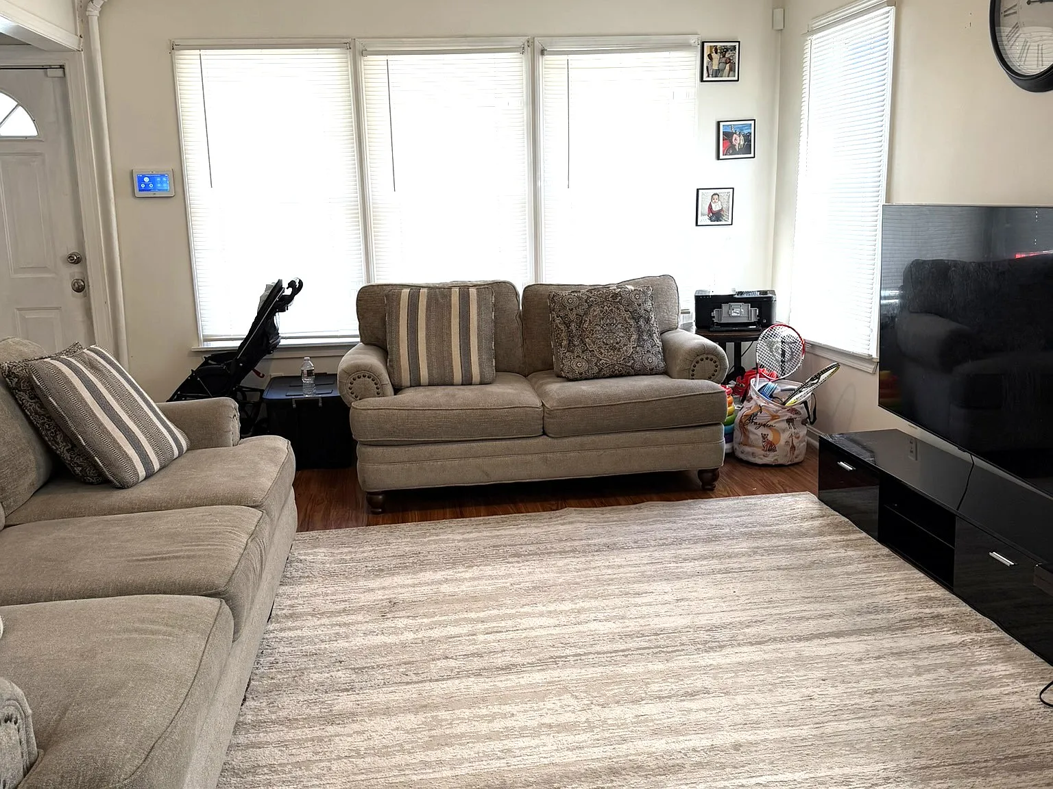3 bed, 1.5 bath, 1250 sqft, $2,500 — Photo 4