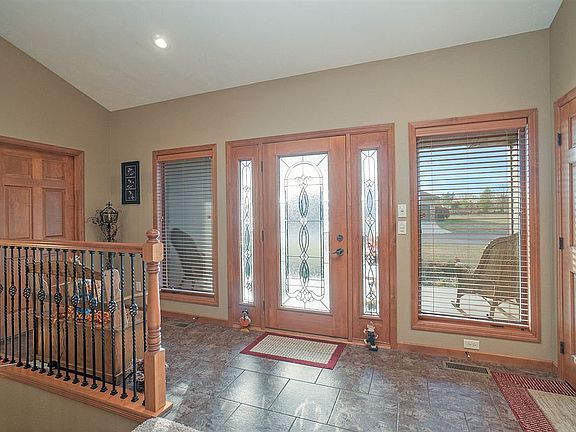 2nd image of 508 Grace Ave