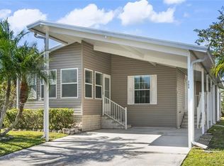 468 Trout Ln, Oldsmar, FL 34677