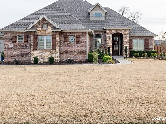 2nd image of 399 Twin Falls Dr
