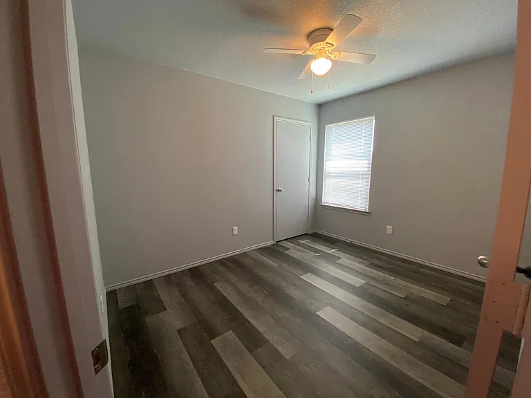 1332 Liberation Ln #B — Photo 9