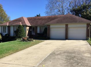 1516 S Devon Rd, Springfield, MO 65809