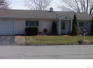 5795 Fairview Dr, Sanborn, NY 14132