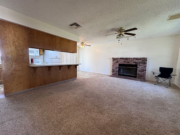 2nd image of 609 Ginger Ave