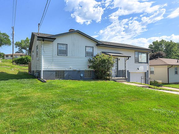 2nd image of 734 Lori Ln