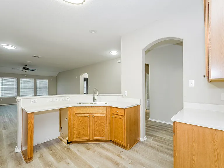 3737 Sapphire St — Photo 8