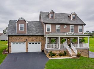 4040 Charlton Sq, Cookeville, TN 38501