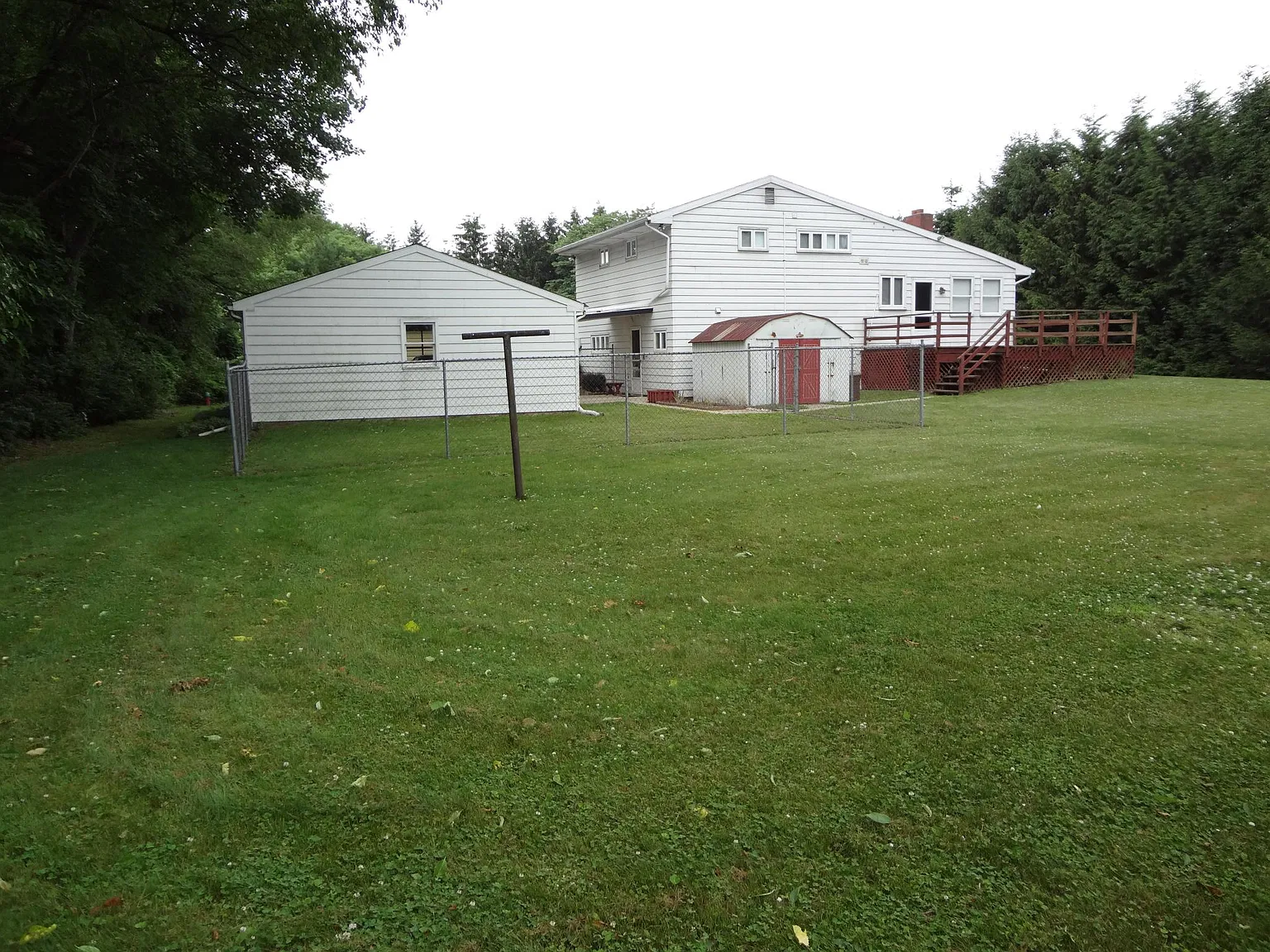 3 bed, 1712 sqft, $1,600 — Photo 2