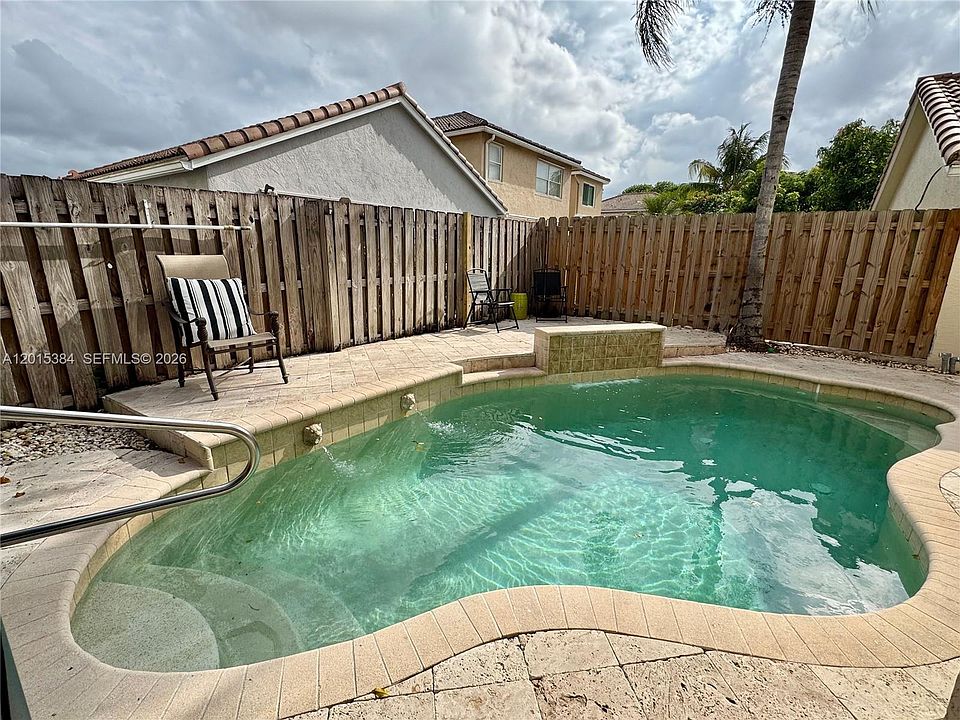 1st image of 6864 Sugarloaf Key St