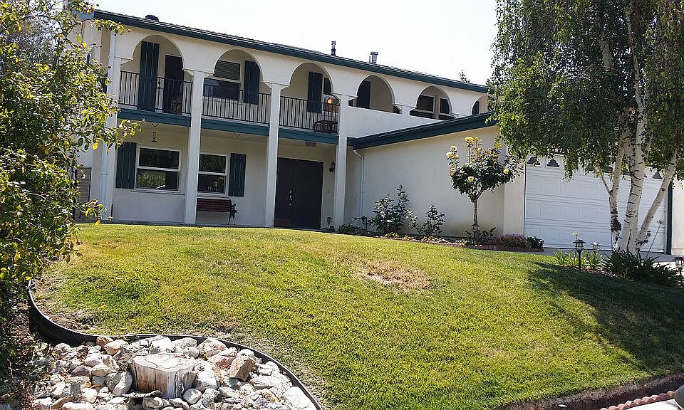 1st image of 26228 Larkhaven Pl