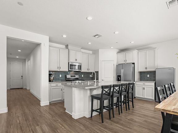 5th image of 1106 Thunder Ranch Way