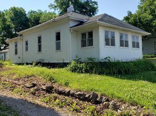 705 S 18th St, Centerville, IA 52544