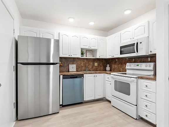 2nd image of 4851 NW 21st Street #203