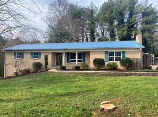 372 Laurel St, Hudson, NC 28638