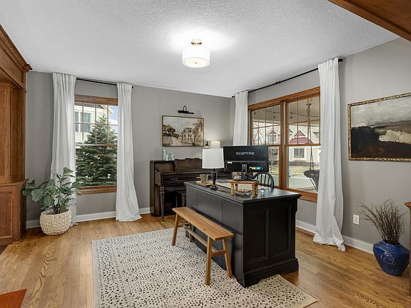 5th image of 13361 Couchtown Ct