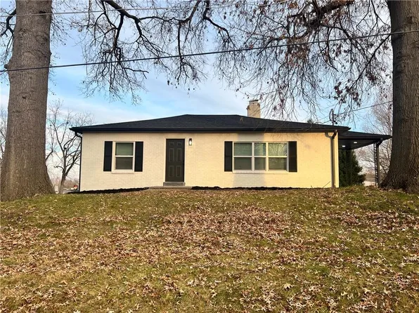 103 Clark St, Richmond, MO 64085