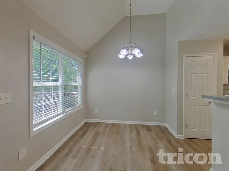7485 Ferrara Dr — Photo 5