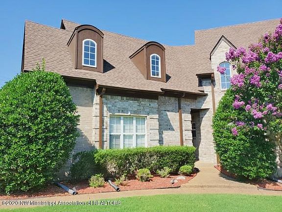 3rd image of 6105 Autumn Oaks Dr