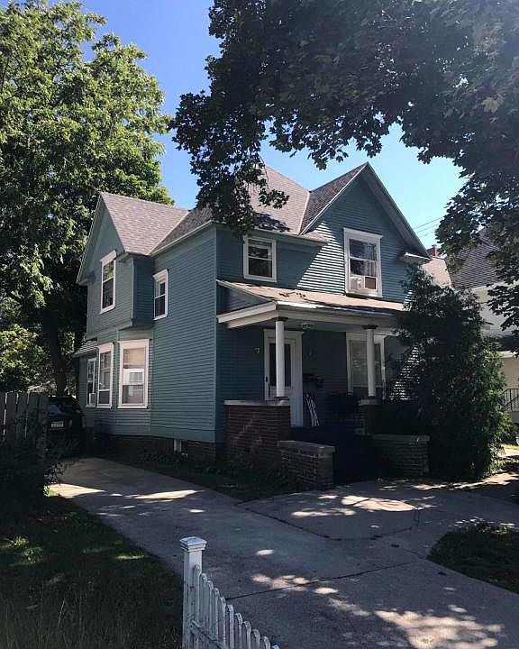 1st image of 559 College Ave