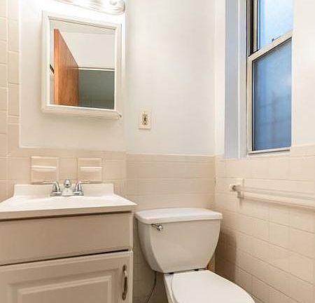 5th image of 326 E 91st St #12A