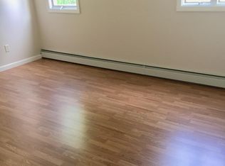97 Constitution St, Bristol, RI 02809