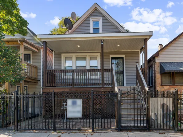 8750 S Saginaw Ave, Chicago, IL 60617