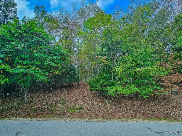 529 Grand View Dr, Sunrise Beach, MO 65079