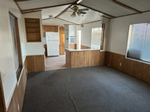 678 Dillon Dr, Spring Creek, NV 89815