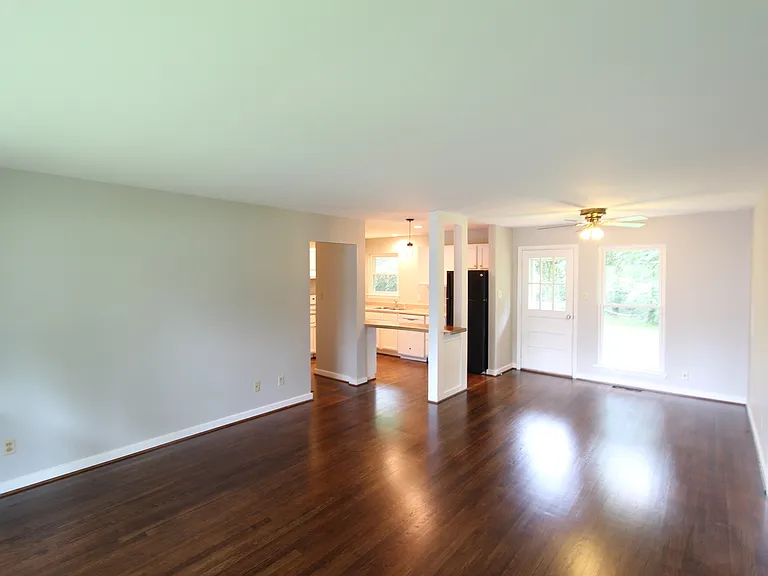 3025 La Haven Cir — Photo 4