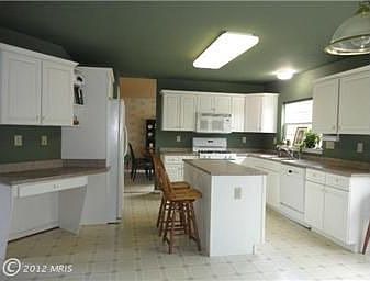 2nd image of 742 Berrymans Ln