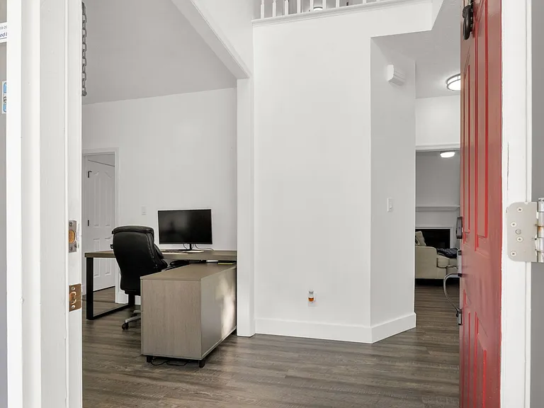 717 Lantern Pl — Photo 7